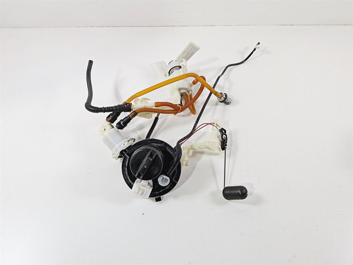 2018 Harley Touring FLHTCU Electra Glide Fuel Gas Petrol Pump -Tested 75069-08D-Mototech271