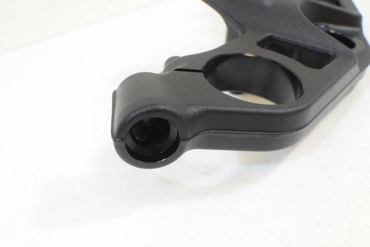 2018 KTM RC390 RC 390 Duke Upper Triple Tree Steering Clamp 90501034135 {{ shop.shopifyCountryName }} - Mototech271