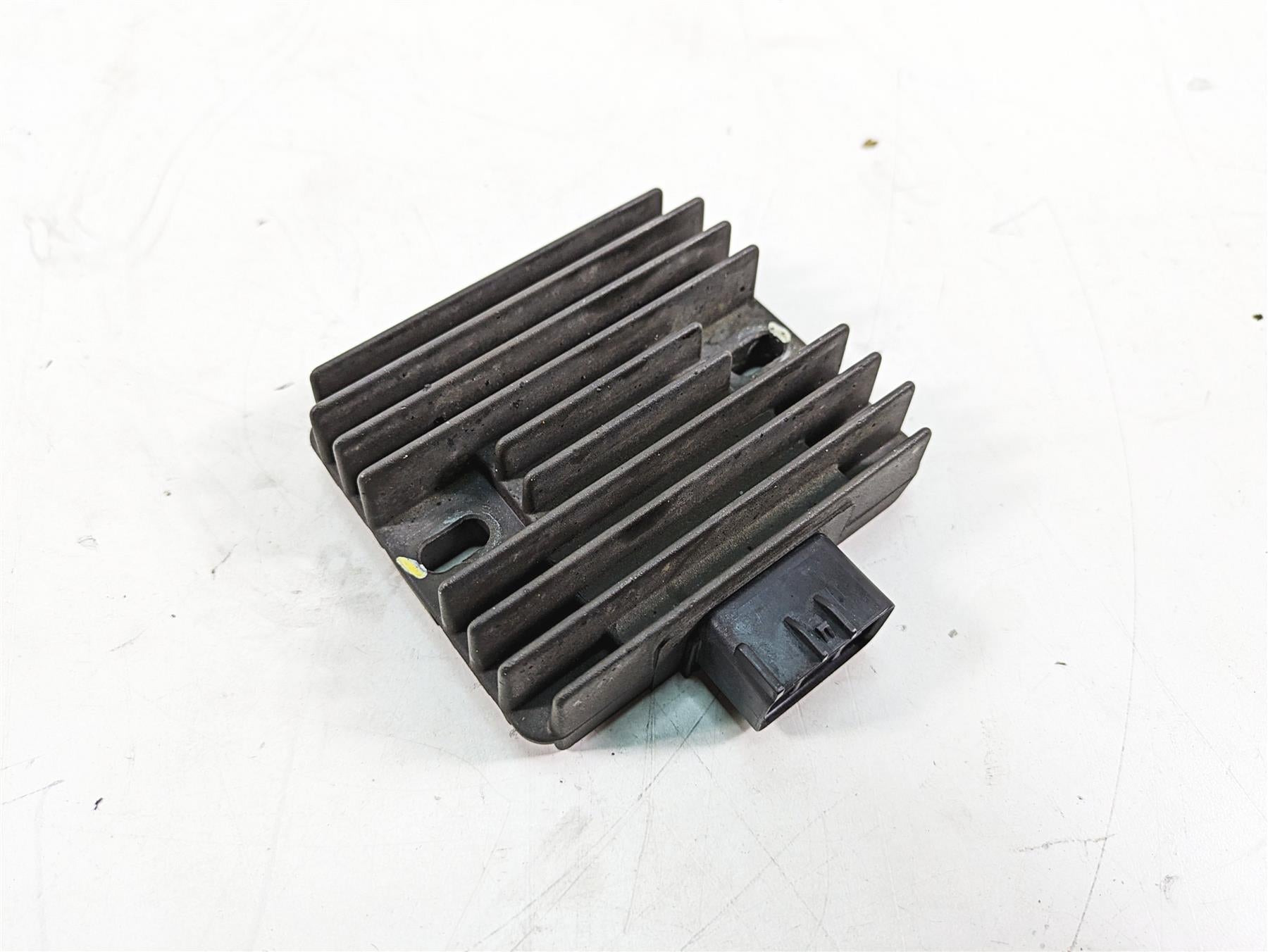 2017 Mv Agusta Dragster 800 Rectifier Voltage Regulator 8000B3206 SH678KA {{ shop.shopifyCountryName }} - Mototech271
