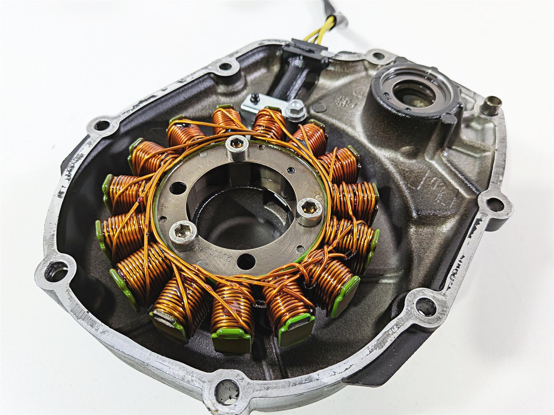 2016 Aprilia RSV 1100 Tuono V4 Factory Stator & Engine Side Cover 89841400XNB {{ shop.shopifyCountryName }} - Mototech271