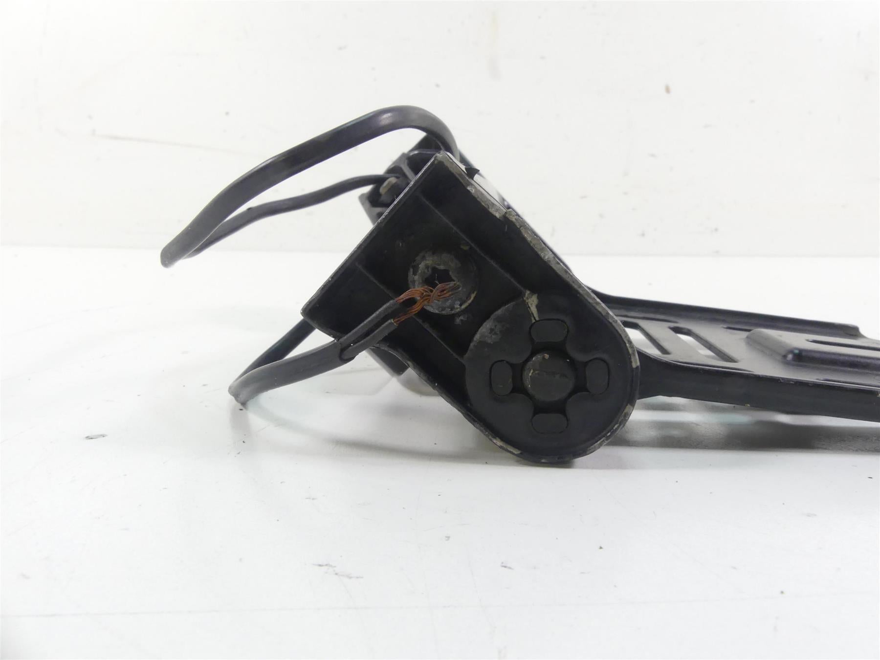 2011 Harley FXDWG Dyna Wide Glide Side License Plate Holder Mount -Read 60336-10 {{ shop.shopifyCountryName }} - Mototech271