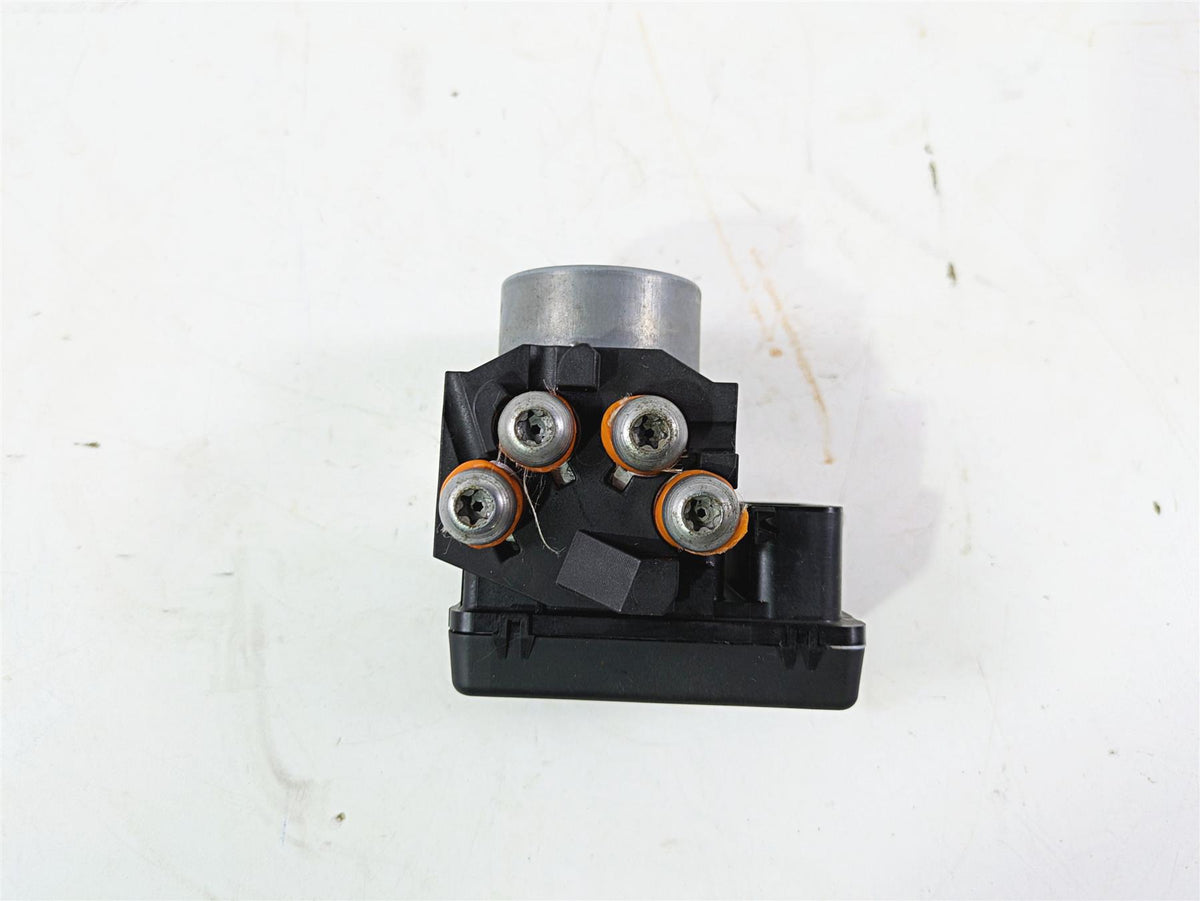 2017 BMW F800GS Adv K75 Abs Brake Pump Pressure Module 34518546851 {{ shop.shopifyCountryName }} - Mototech271