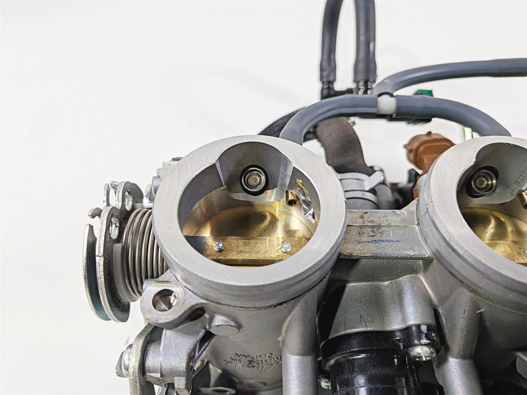 2024 Suzuki GSXR600 Throttle Body Bodies Mikuni 2K Only -Video 13406-14J01 {{ shop.shopifyCountryName }} - Mototech271