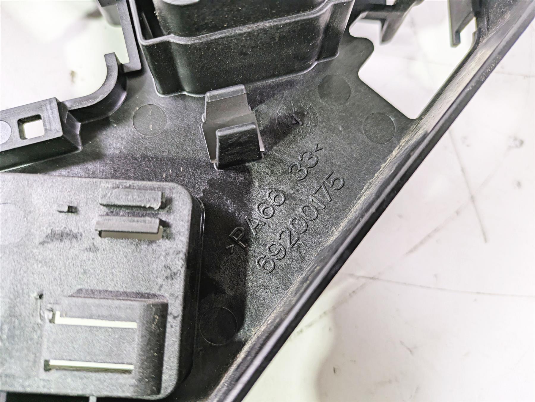 2015 Harley Touring FLHTKL E -Glide Low Battery & Electrical Holders 66000010A {{ shop.shopifyCountryName }} - Mototech271
