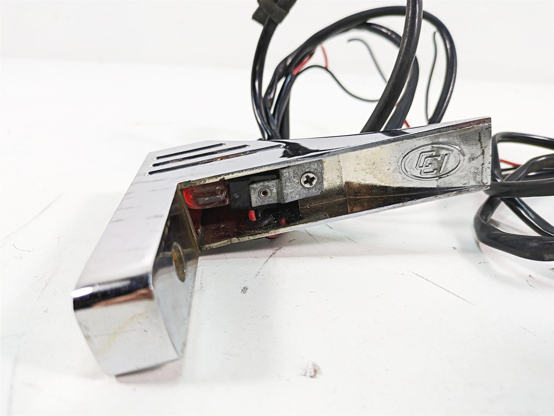 1999 Harley Dyna FXDL Low Rider Custom Swingarm Blinker Turn Signal Set {{ shop.shopifyCountryName }} - Mototech271
