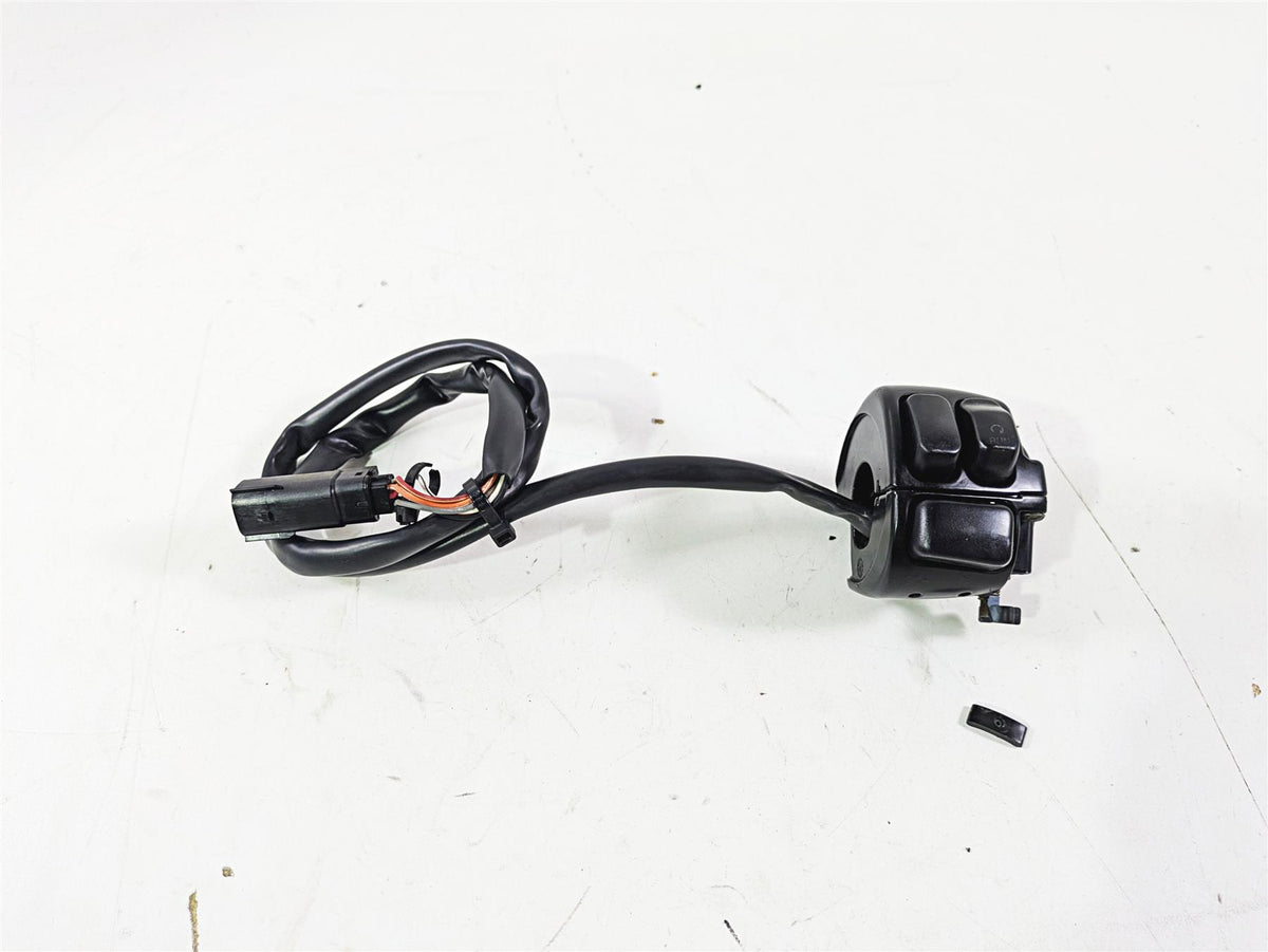2008 Harley FLSTC 105TH Softail Heritage Right Hand Control Switch Read 71684-06 {{ shop.shopifyCountryName }} - Mototech271