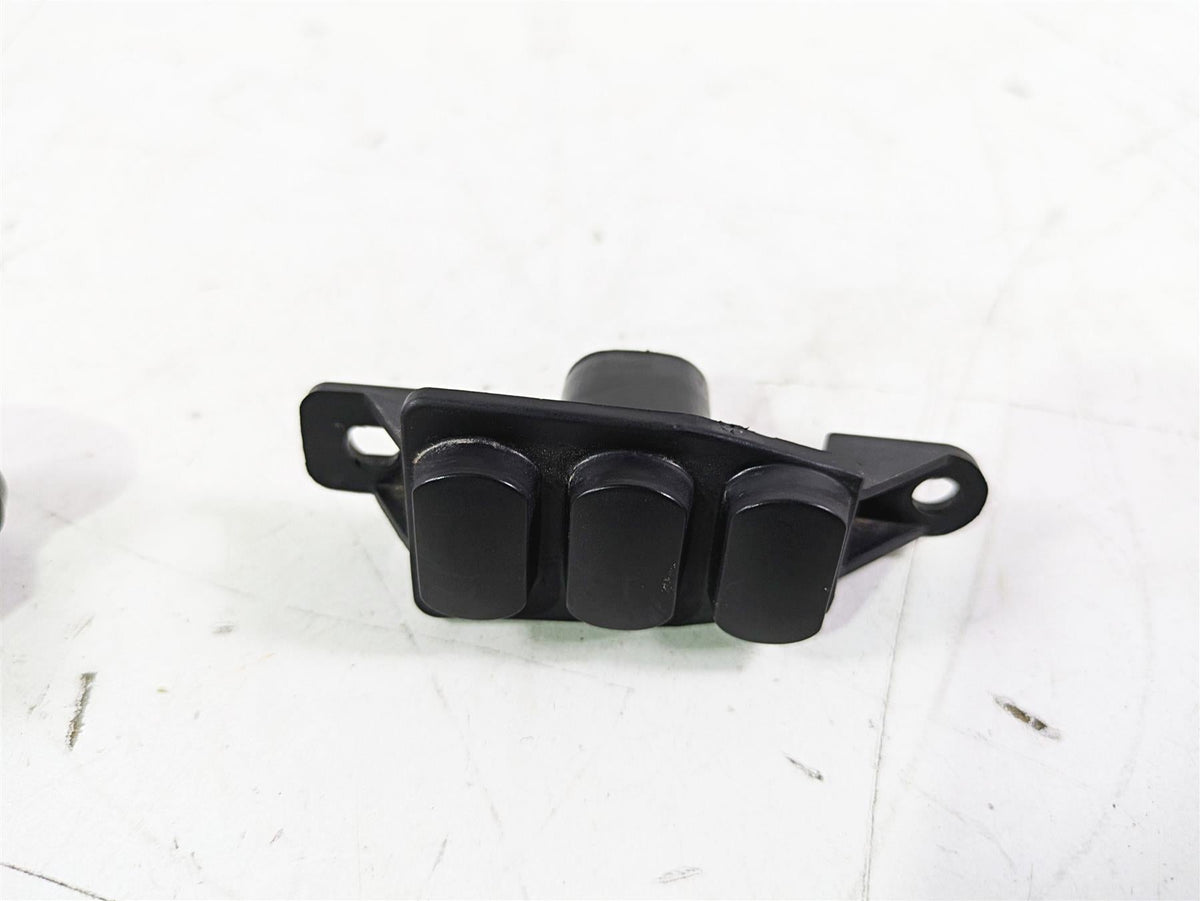 2015 Harley Touring FLHTKL E -Glide Low Auxiliary Switch Button Set 69200172 {{ shop.shopifyCountryName }} - Mototech271