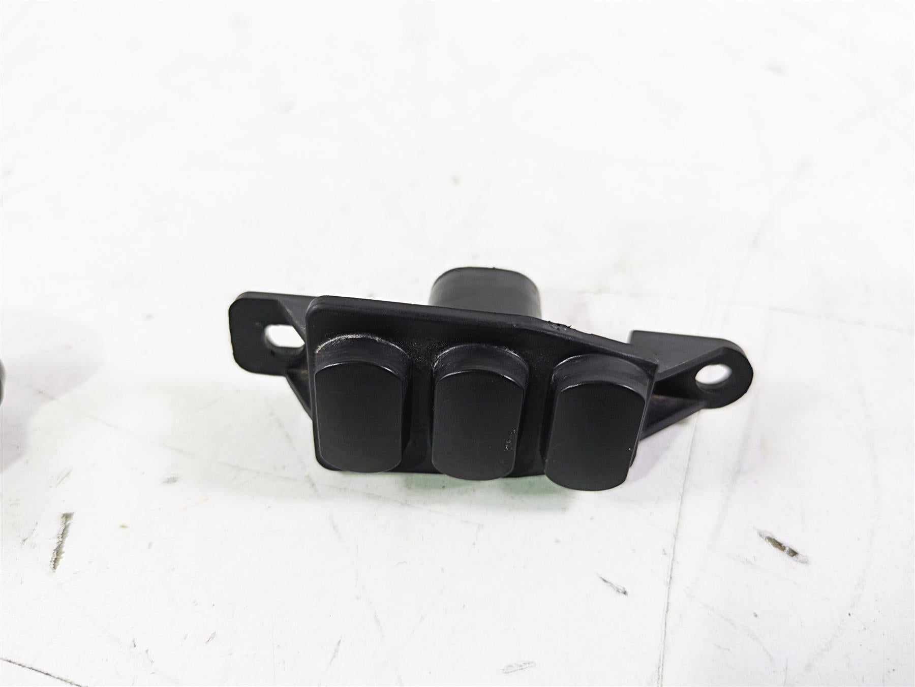 2015 Harley Touring FLHTKL E -Glide Low Auxiliary Switch Button Set 69200172 {{ shop.shopifyCountryName }} - Mototech271