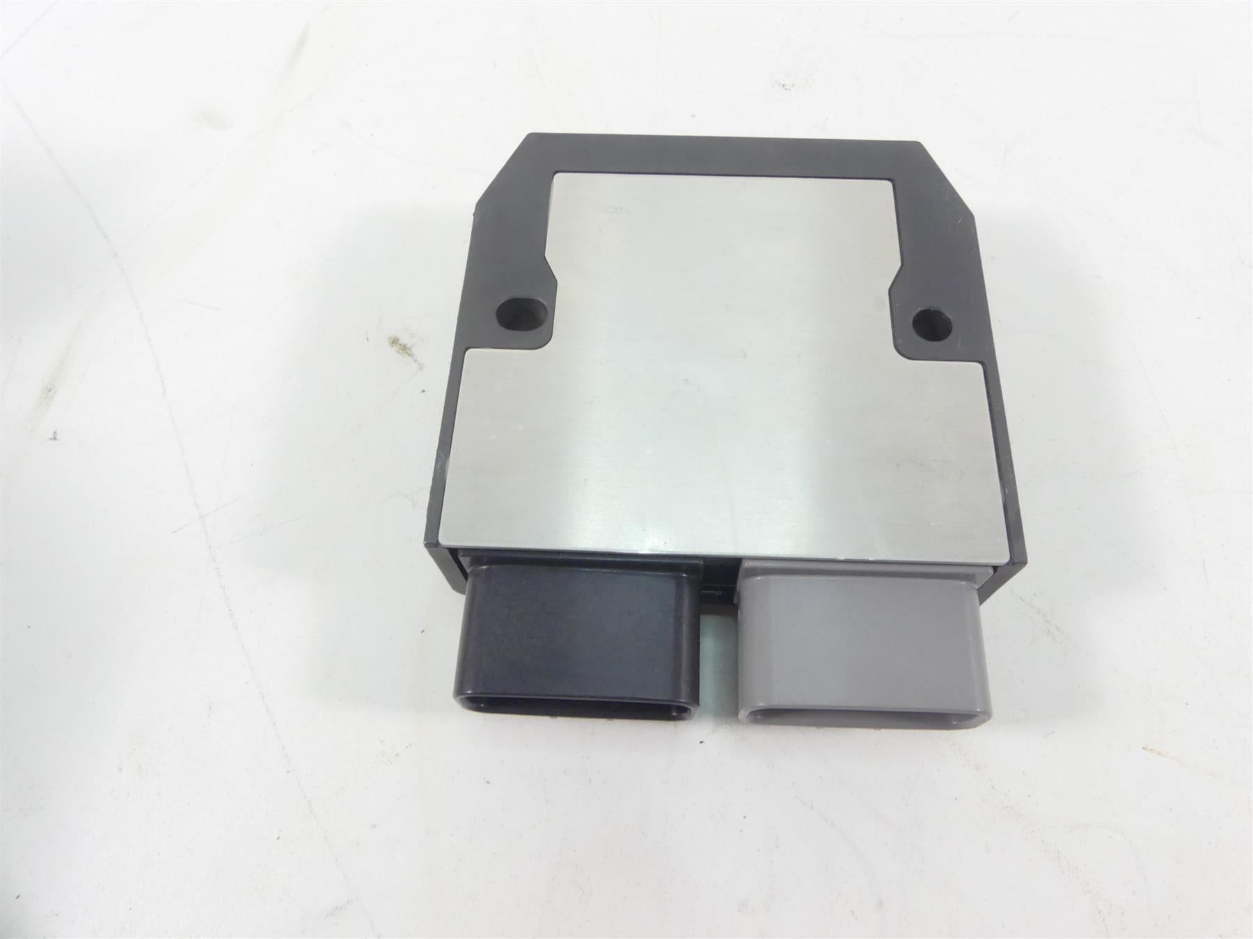 2018 Ducati Panigale 1100 V4 S Rectifier Voltage Regulator 54040301B FH020AA {{ shop.shopifyCountryName }} - Mototech271