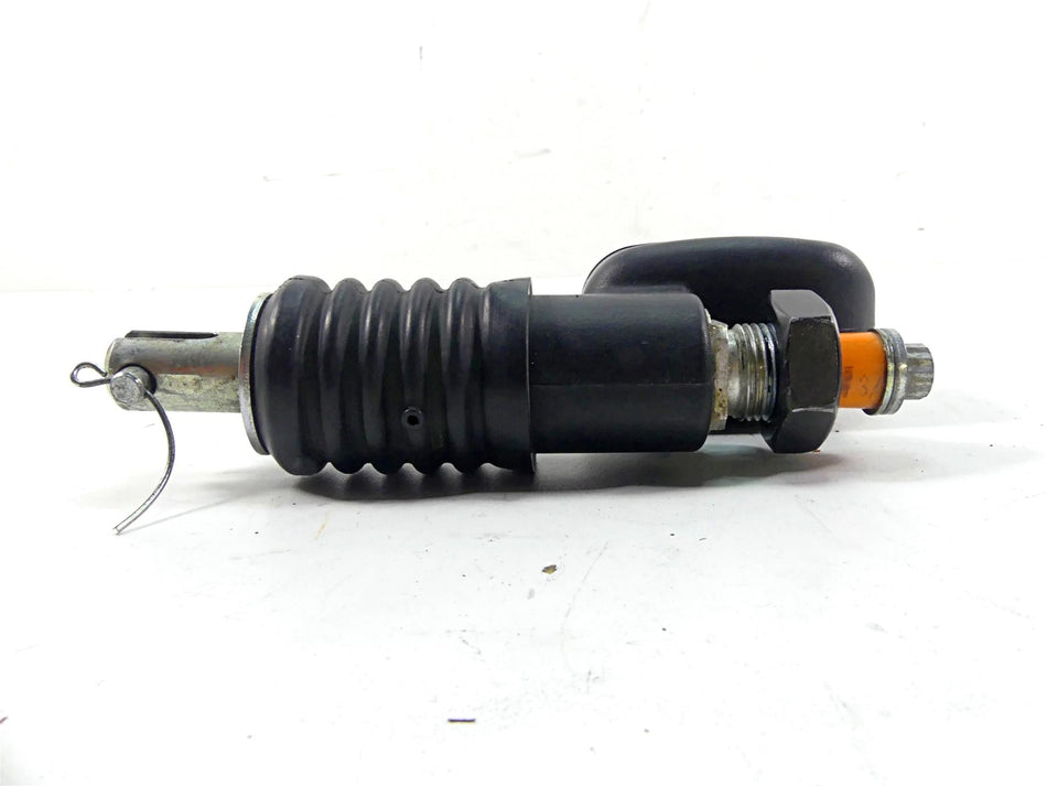 2011 Harley Softail FXS Blackline Rear Brake Master Cylinder - Read 41767-05E {{ shop.shopifyCountryName }} - Mototech271