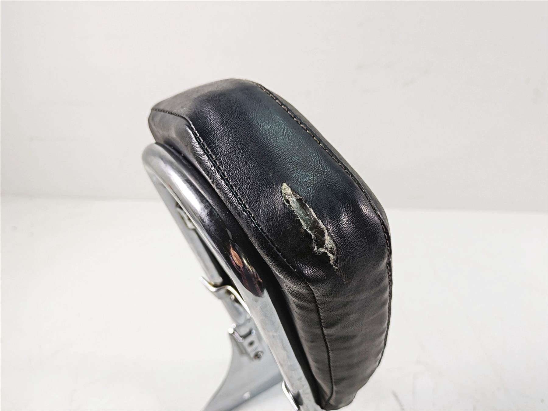 2013 Harley Softail FLSTC Heritage Classic Rear Backrest Sissy Bar Read 52731-00 {{ shop.shopifyCountryName }} - Mototech271