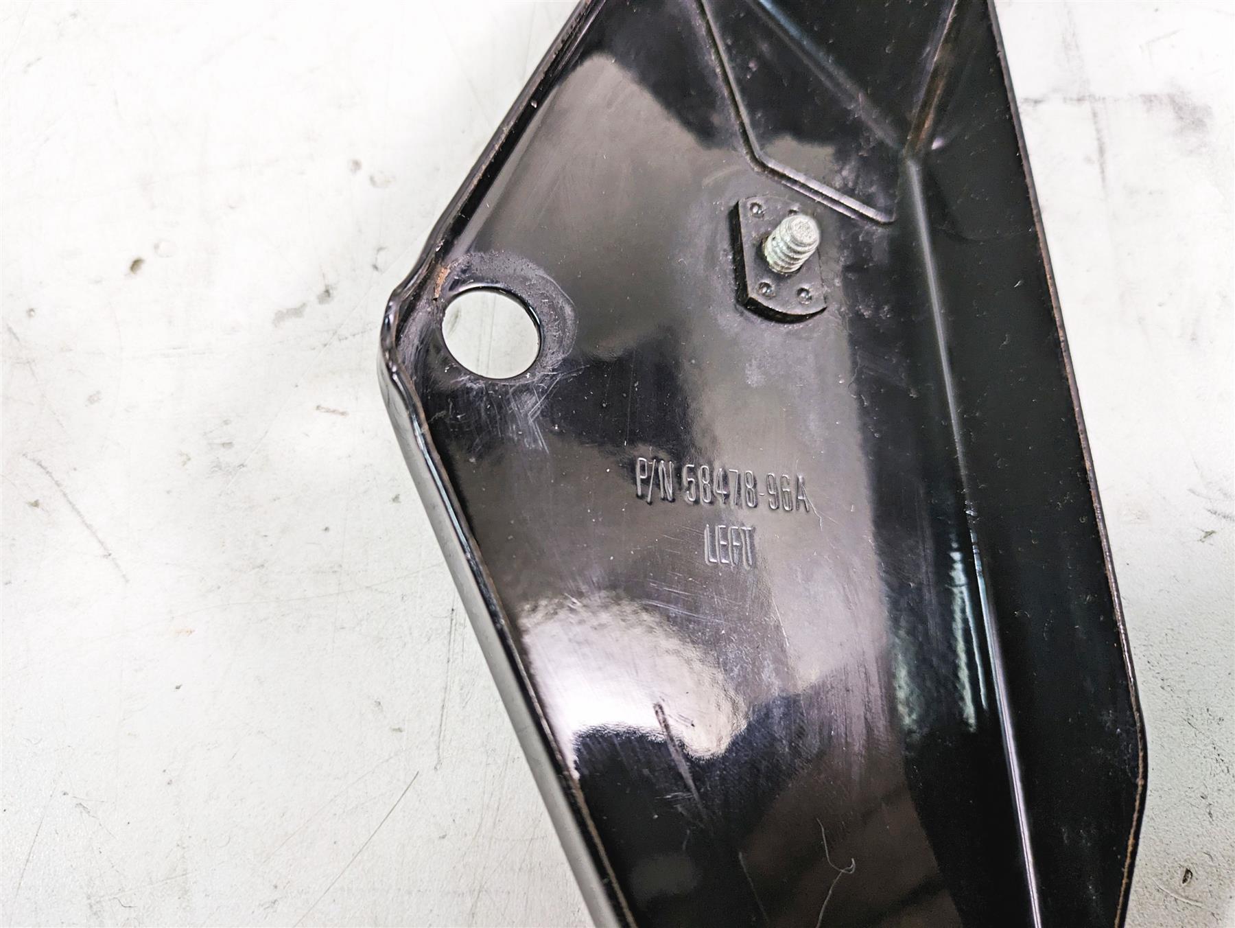 2009 Harley Touring FLHTCU Electra Glide Front Fairing Mount Holder Set 58478-96 {{ shop.shopifyCountryName }} - Mototech271