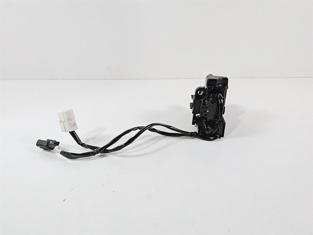 2024 Kawasaki EX500 Ninja 40th An. Ignition Switch - No Fob Key 27048-5321 {{ shop.shopifyCountryName }} - Mototech271