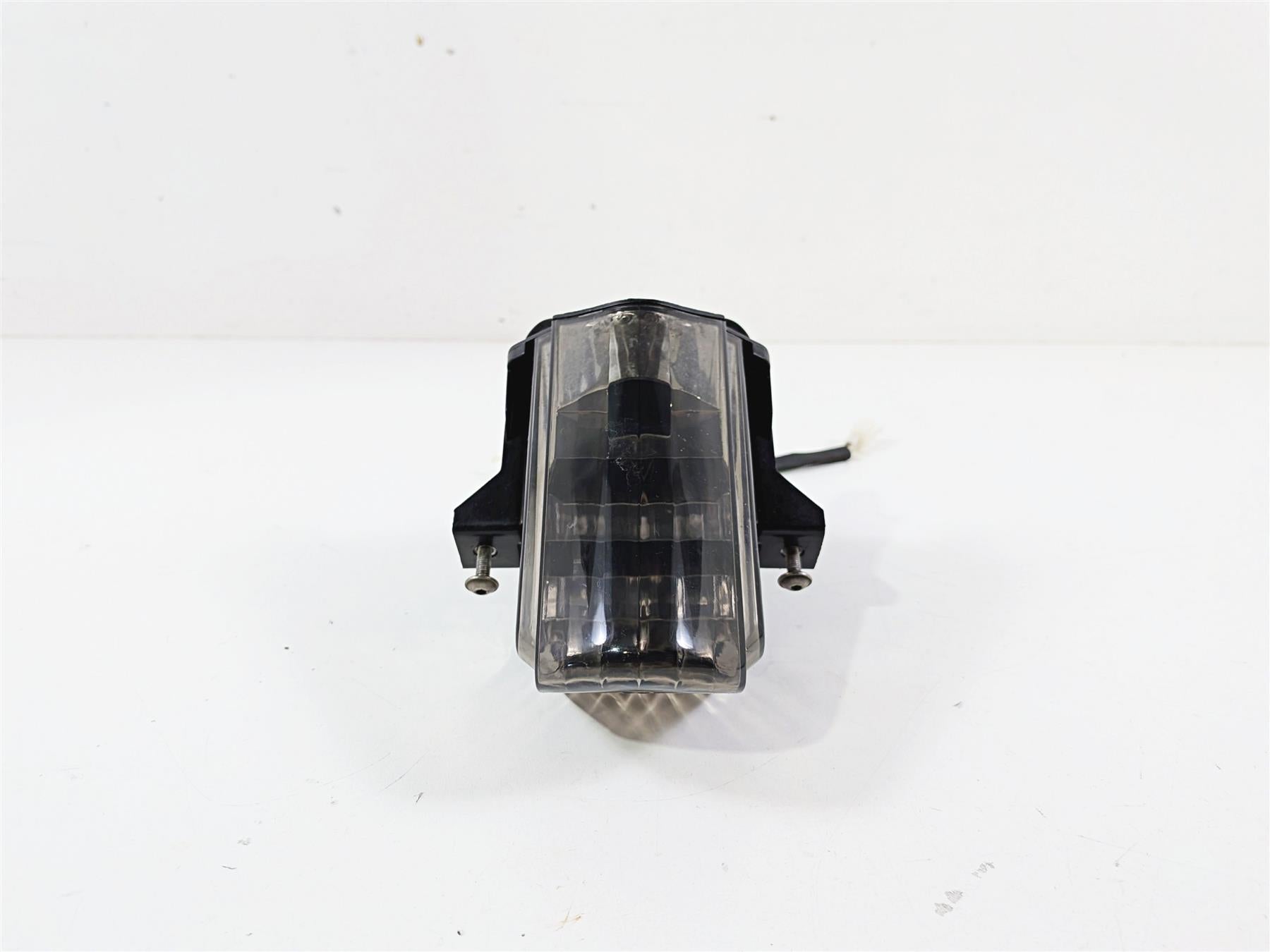 2008 Aprilia RSVR 1000 Factory Aftermarket Taillight Tail Light Lamp AP8127723 {{ shop.shopifyCountryName }} - Mototech271