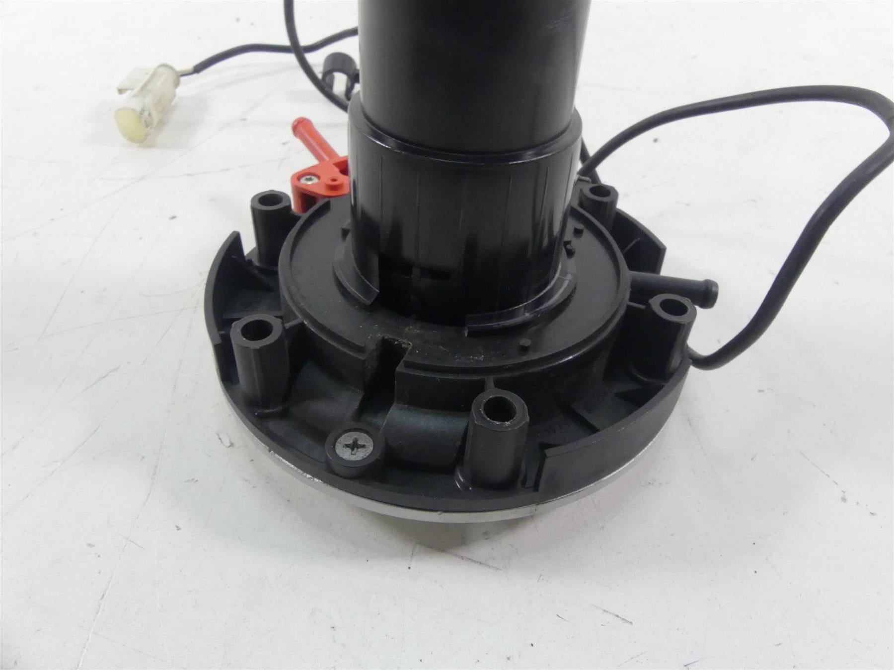 2017 BMW R1200GS GSW K50 Keyless Handsfree Fuel Gas Petrol Lid Cap 16118531632 {{ shop.shopifyCountryName }} - Mototech271