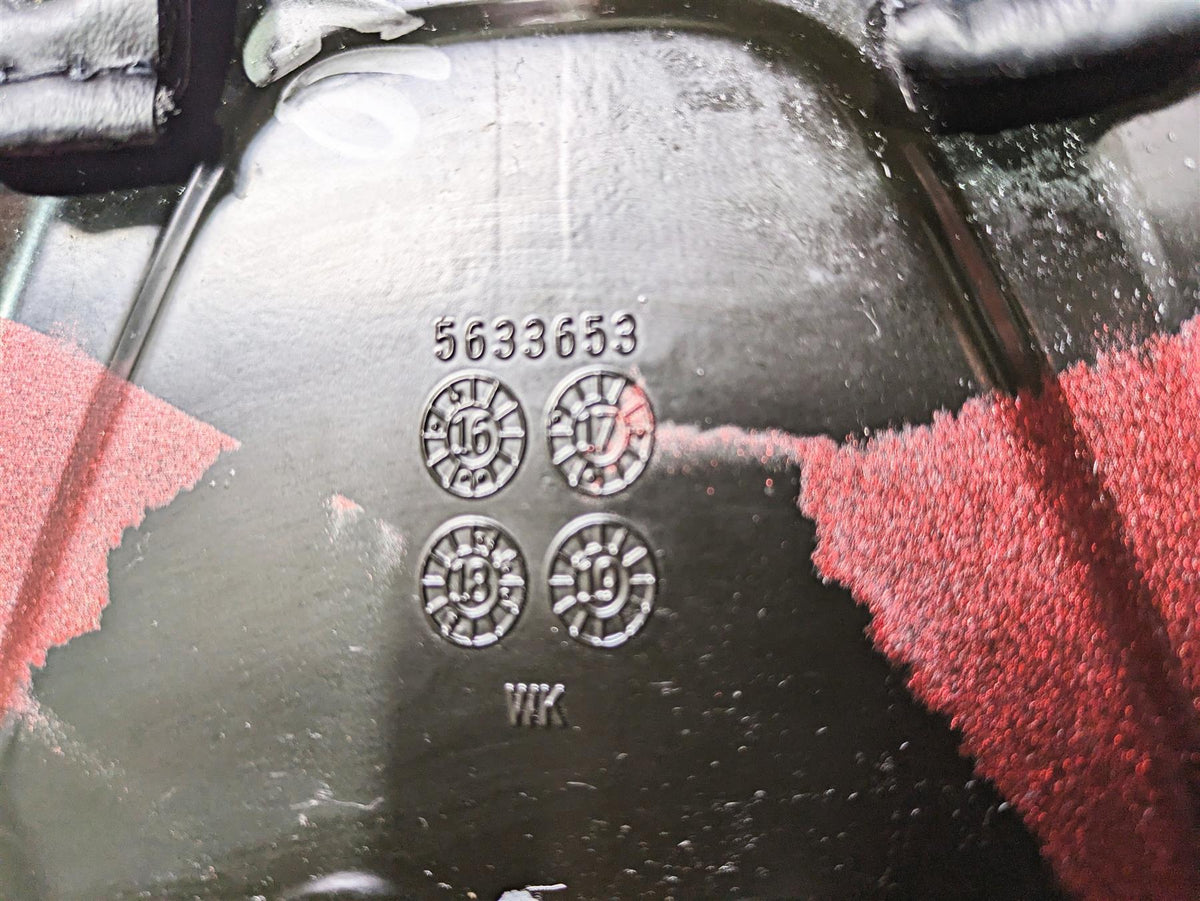 2019 Indian Chieftain Limited Gas Tank Cover Console & Switches Ruby Red 5633653 {{ shop.shopifyCountryName }} - Mototech271