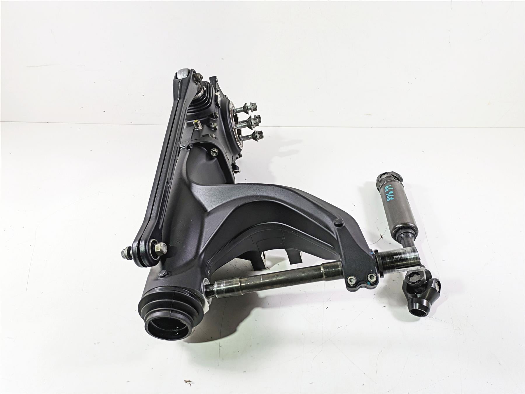 2016 Moto Guzzi Stelvio 1200 8V NTX Differential Swingarm Drive Shaft 976570 {{ shop.shopifyCountryName }} - Mototech271