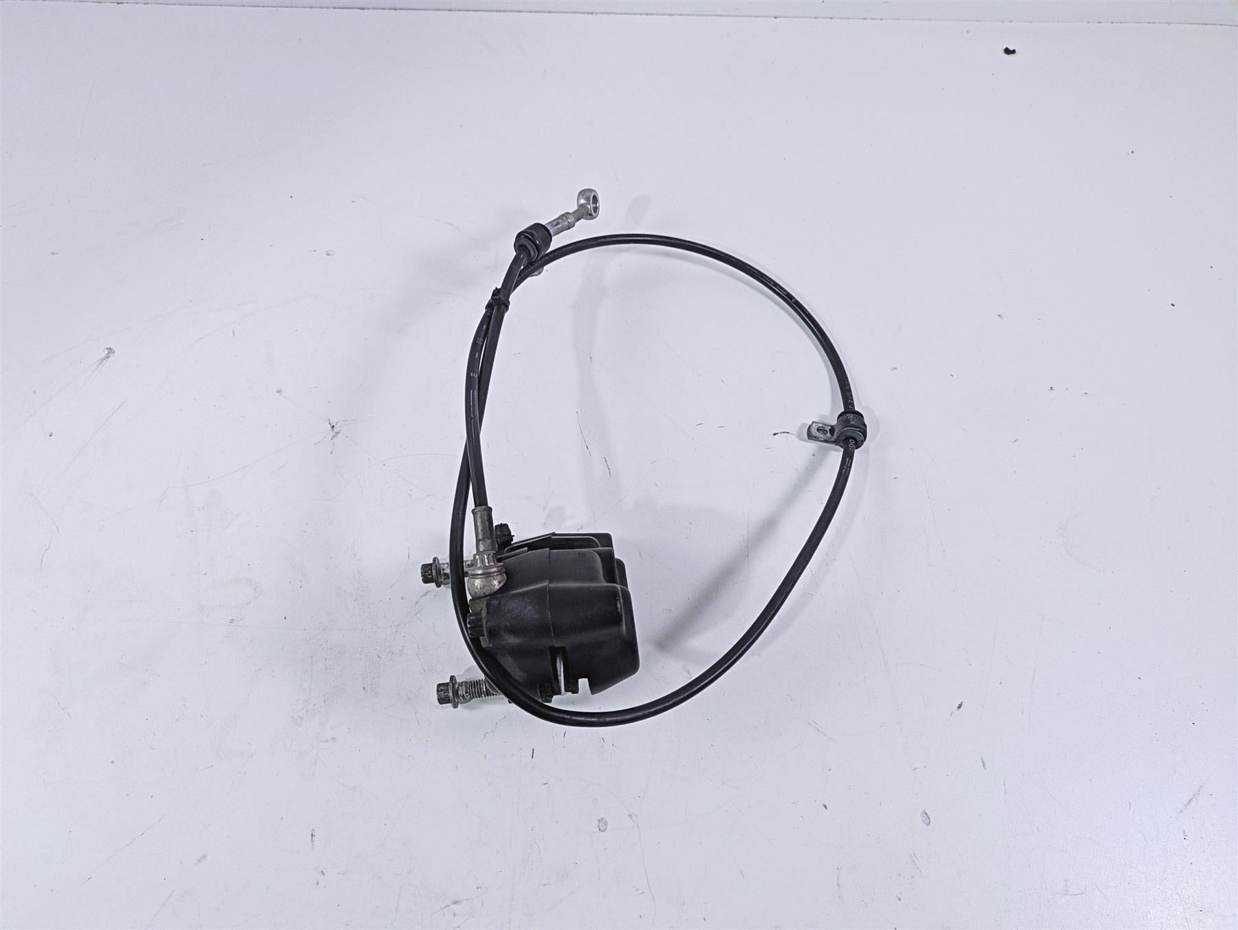 2010 Harley Dyna FXDB Street Bob Front Brake Caliper + Line 44046-08 {{ shop.shopifyCountryName }} - Mototech271