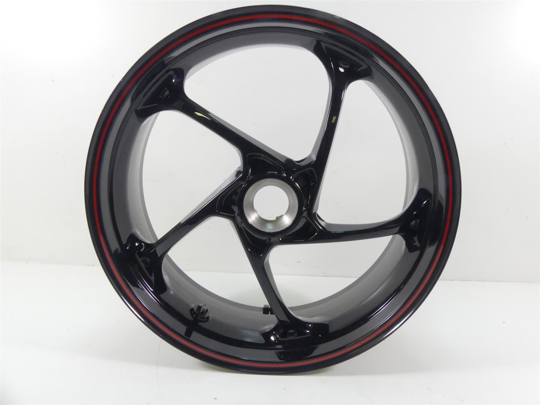 2020 Triumph Speed Triple RS 1050 Straight Rear 17x6 Wheel Rim T2010574 {{ shop.shopifyCountryName }} - Mototech271