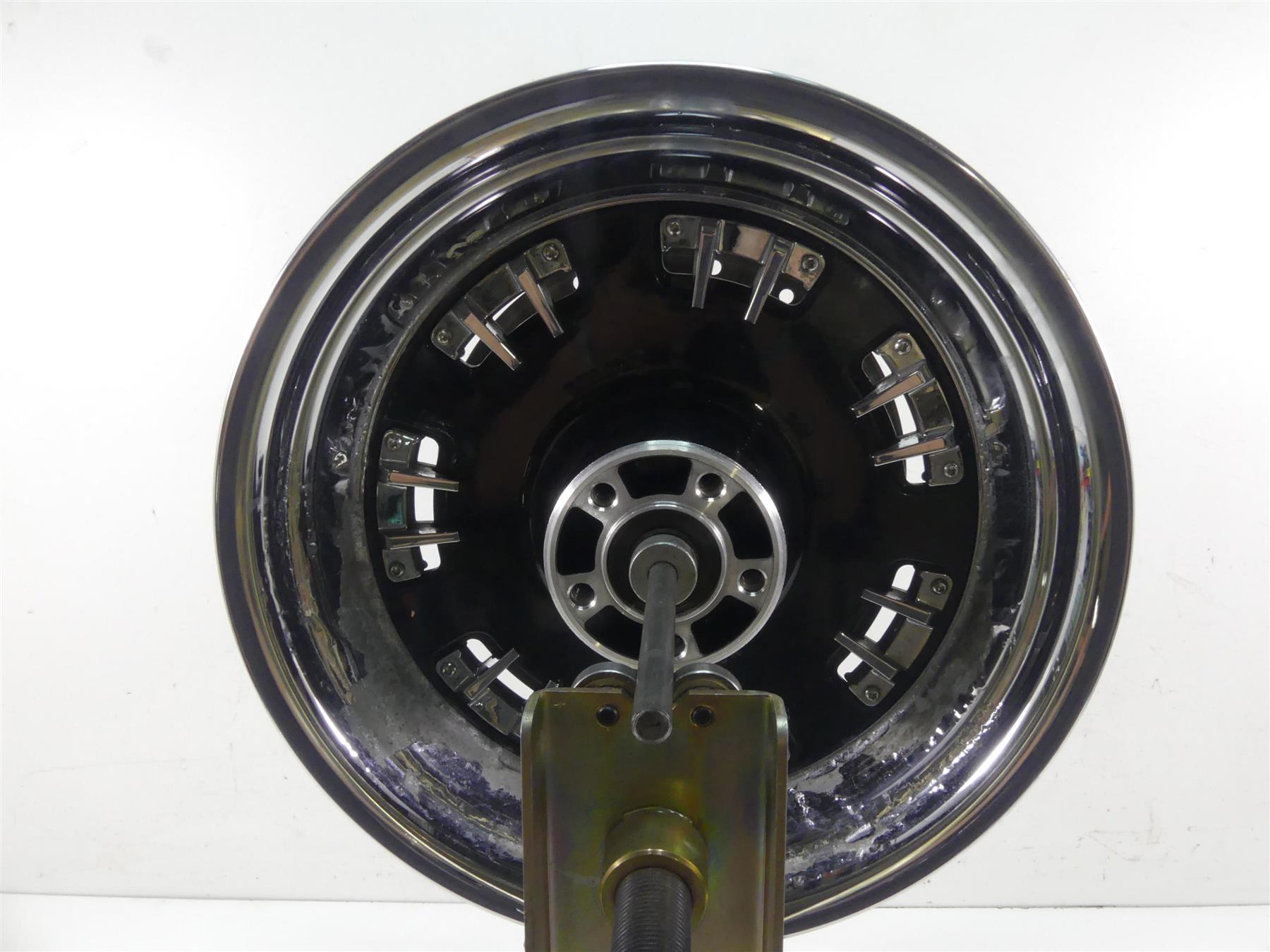 2009 Harley Dyna FXDF SE CVO Fat Bob Rear Wheel Rim 16x5 43268-09 {{ shop.shopifyCountryName }} - Mototech271