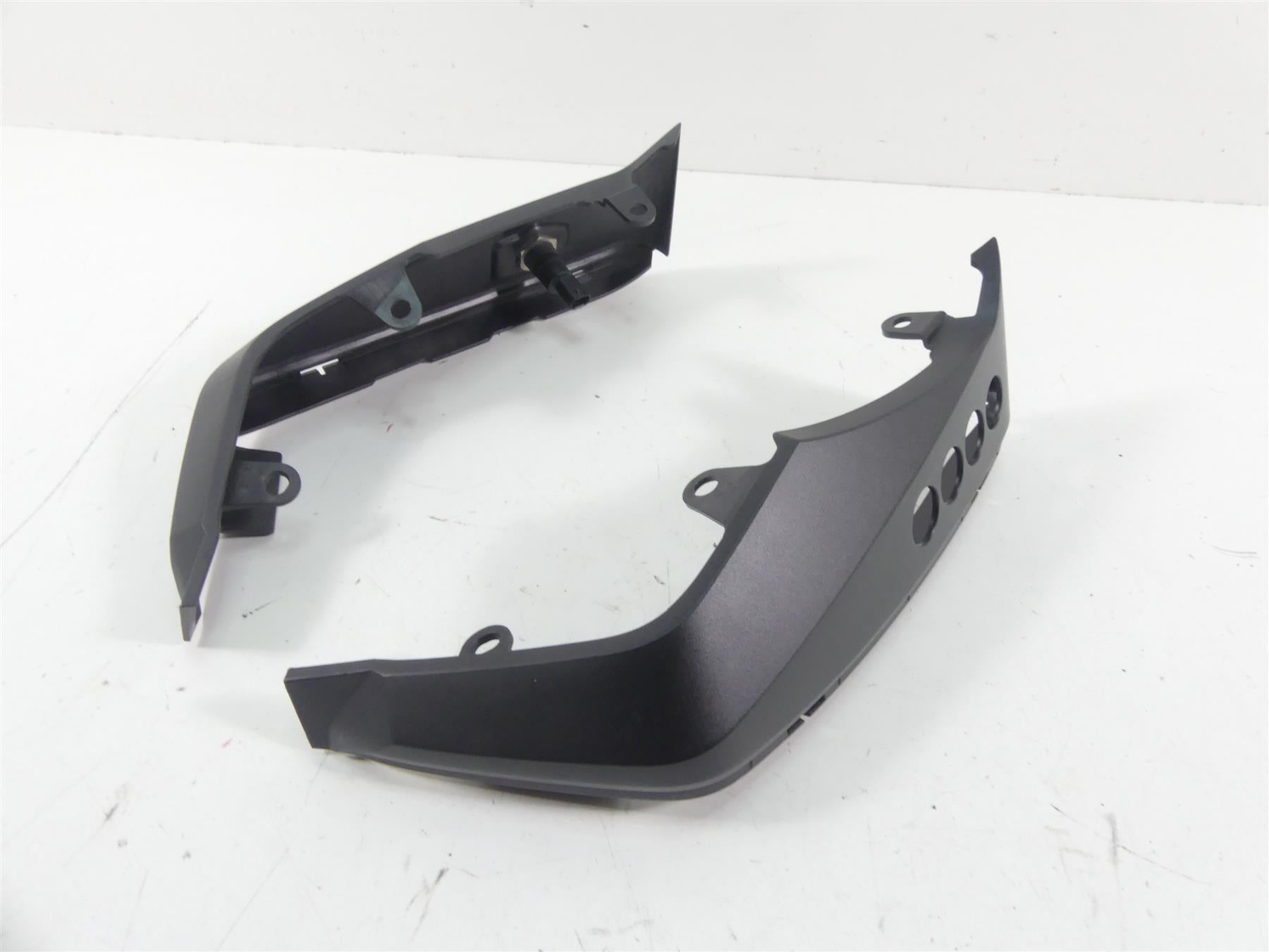 2017 BMW R1200RT K52 Left Right Side Infill Radio Knob Cover Set 46638566225 {{ shop.shopifyCountryName }} - Mototech271