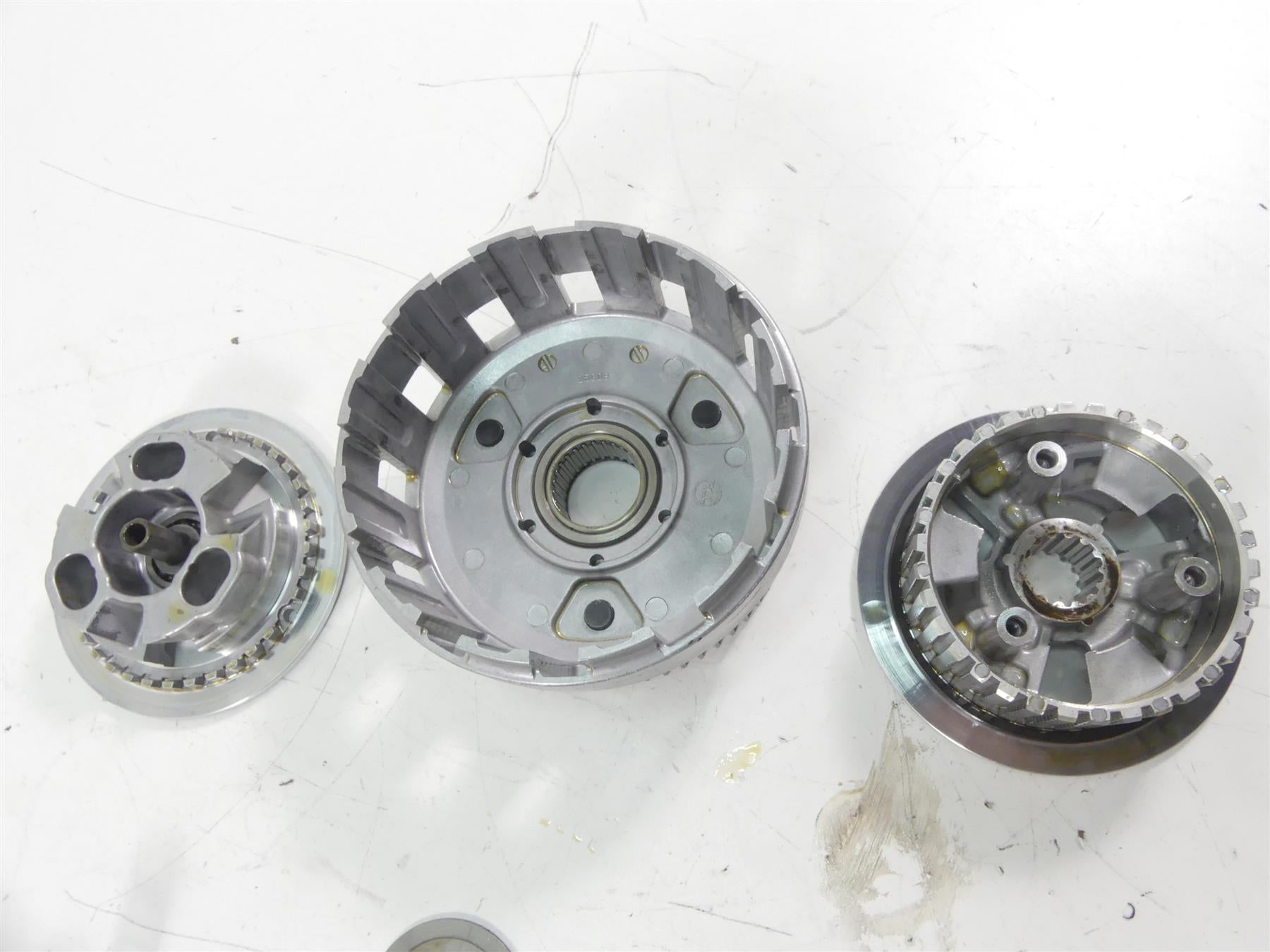 2015 Ducati Diavel Carbon Red Clutch Basket Friction Disc Set 19820441A {{ shop.shopifyCountryName }} - Mototech271