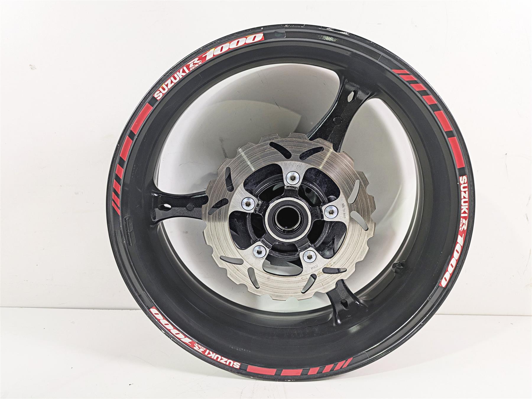 2006 Suzuki GSXR1000 K6 Straight Rear Wheel Rim 17x6 64111-41G00-019