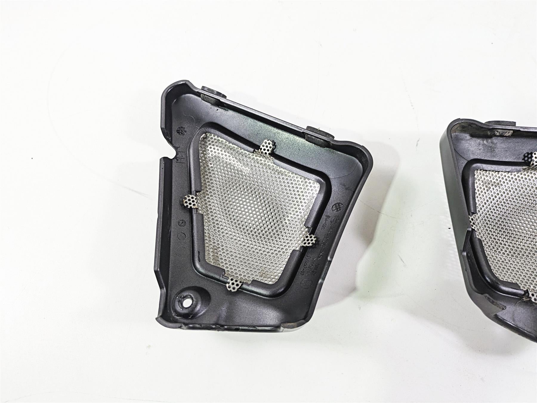 2016 Harley VRSCDX Night Rod Neck Cover Fairing Set 66297-07 66296-07 {{ shop.shopifyCountryName }} - Mototech271