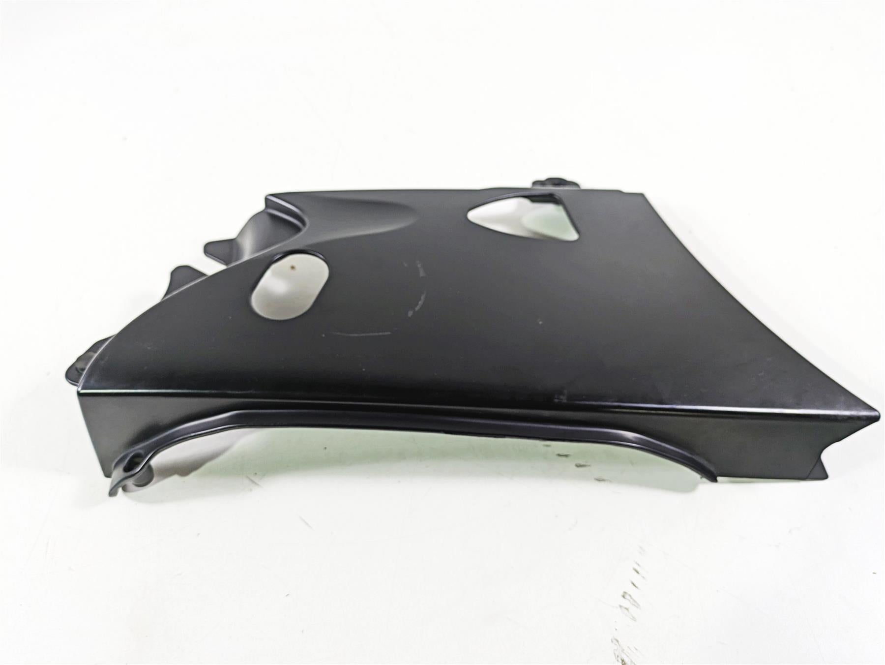 2018 Indian Chieftain Dark Horse Right Lower Side Cover Fairing 5450418 5456034 {{ shop.shopifyCountryName }} - Mototech271