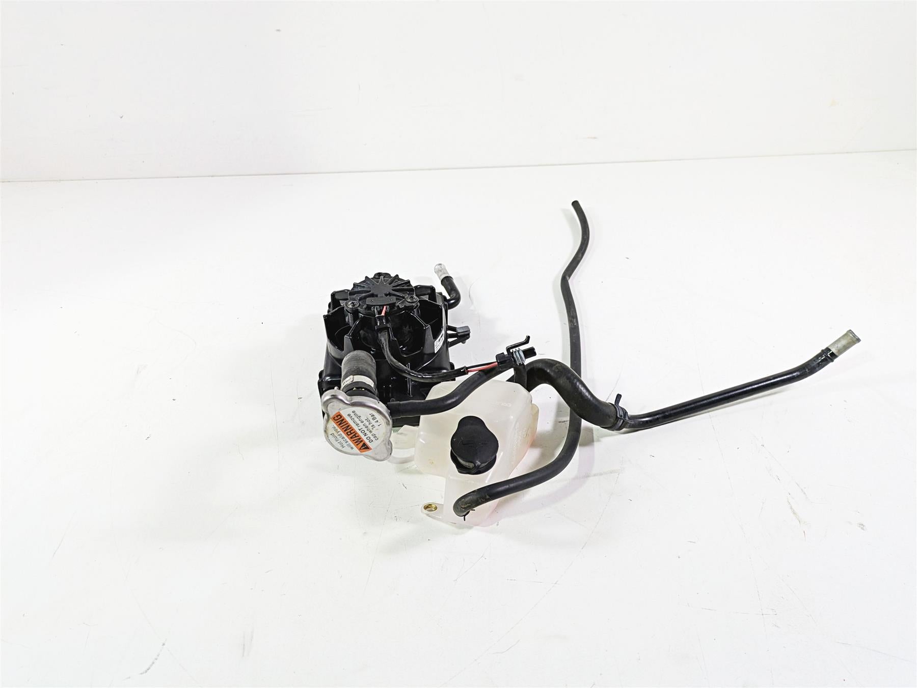 2017 Harley Touring FLHTKSE CVO E-Glide Right Radiator Fan Hoses Set 26800005 {{ shop.shopifyCountryName }} - Mototech271