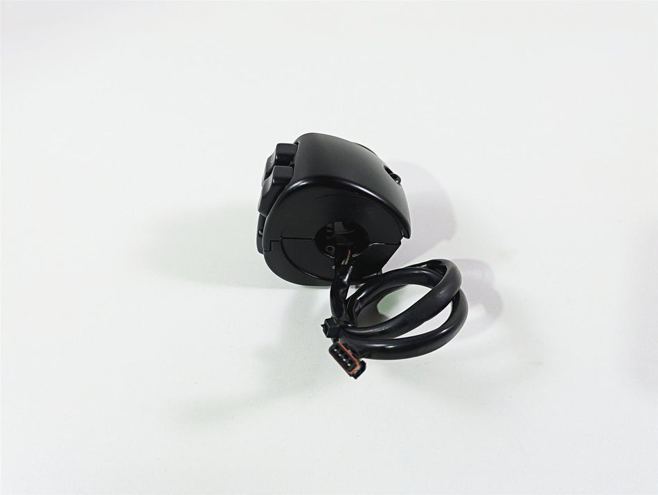 2019 Harley Softail FXDR 114 Left Hand Light Control Switch 71500292 {{ shop.shopifyCountryName }} - Mototech271