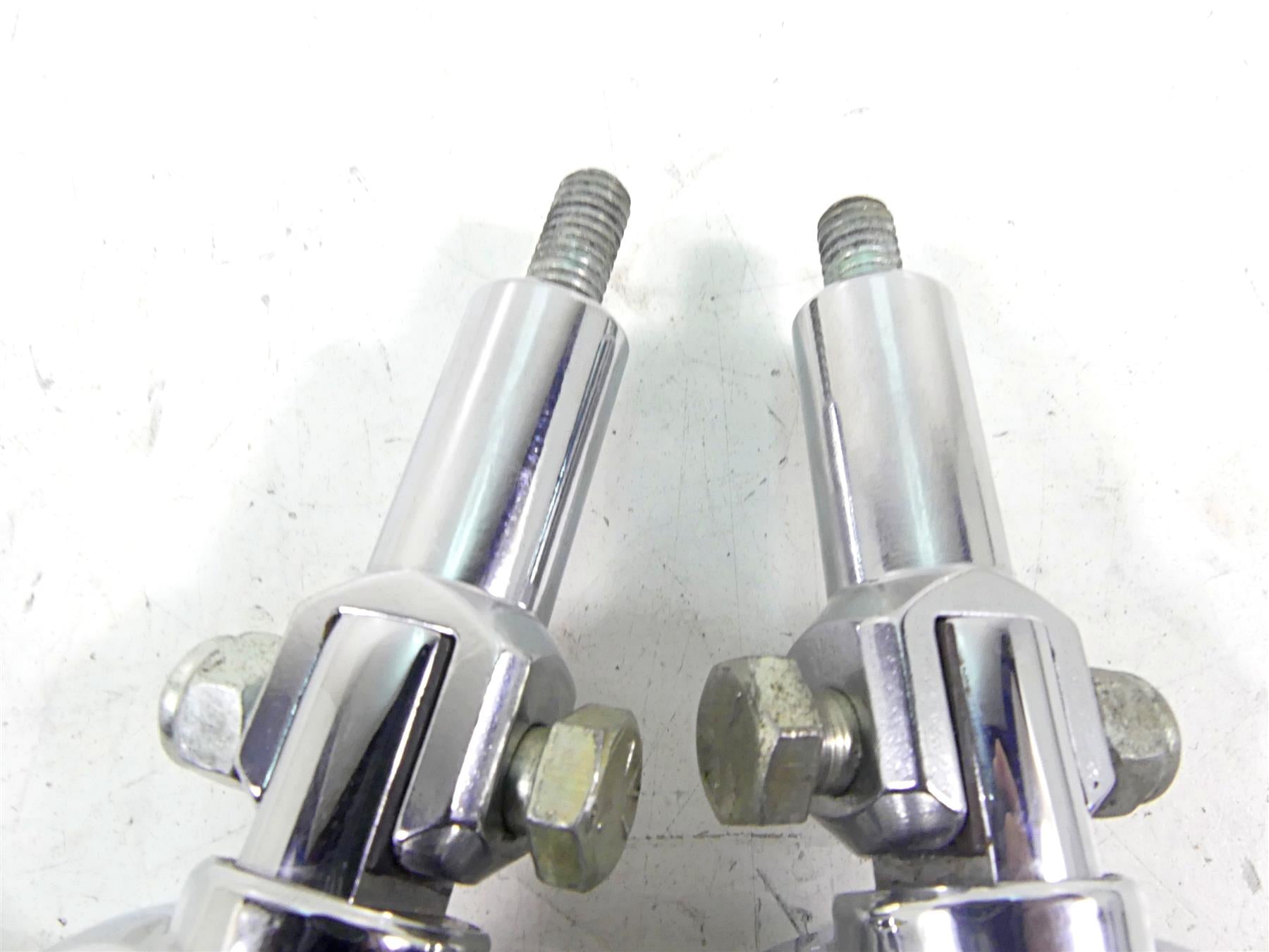2006 Harley Softail FXSTSI Springer Rear Slipstream Footpeg Set 50942-00 {{ shop.shopifyCountryName }} - Mototech271