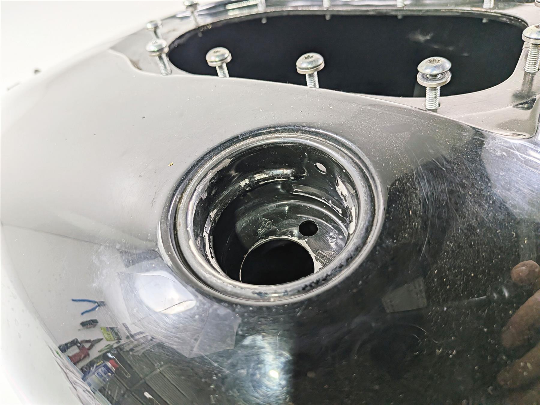 2014 Harley FXDL Dyna Low Rider Fuel Gas Petrol Tank Reservoir 61000707 {{ shop.shopifyCountryName }} - Mototech271