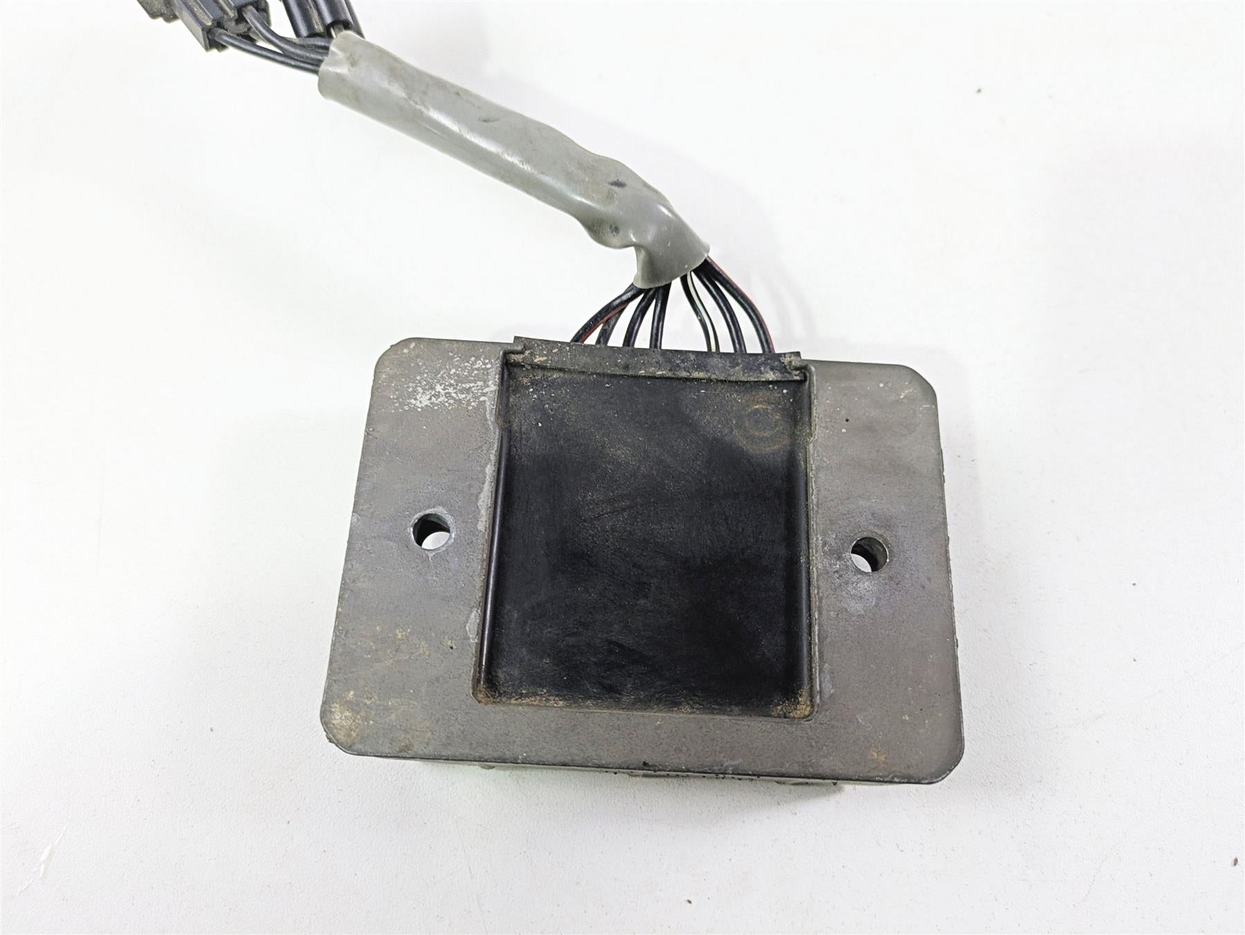 2006 Suzuki GSXR1000 K6 Voltage Regulator Rectifier 32800-41G00 32800-47H00 {{ shop.shopifyCountryName }} - Mototech271