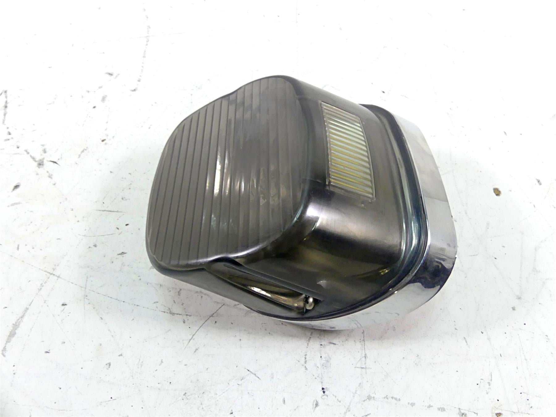 2002 Harley Touring FLHTC Electra Glide Taillight Tail Light Lamp 68140-04 {{ shop.shopifyCountryName }} - Mototech271