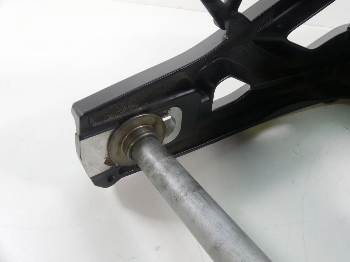 2018 BMW S1000XR K49 Swingarm Swing Arm Rear Suspension + Axle 33358560101 {{ shop.shopifyCountryName }} - Mototech271