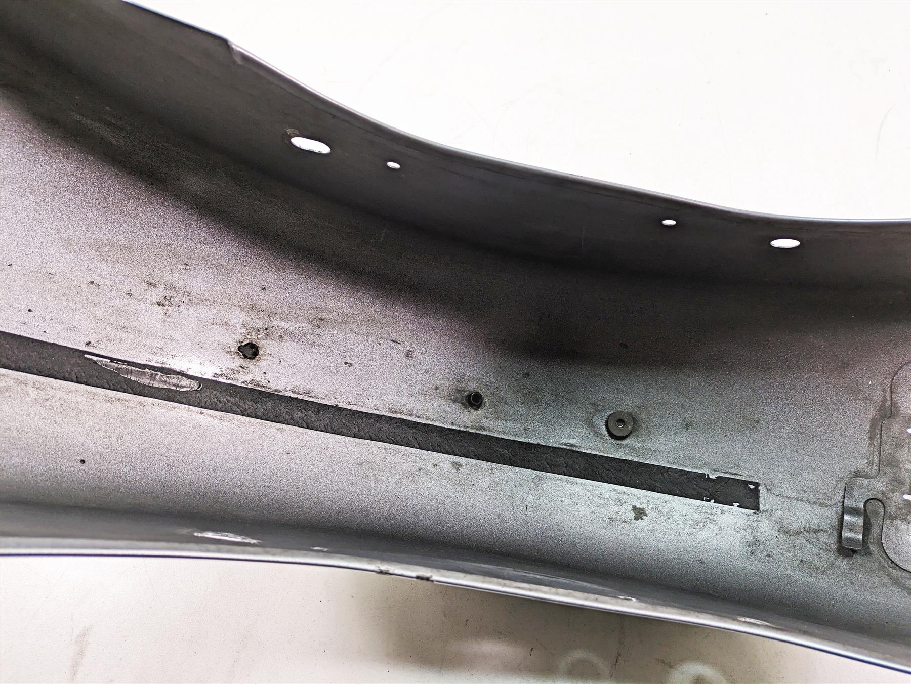 2012 Harley FLD Dyna Switchback Rear Fender Brilliant Silver Pearl 60400-12 {{ shop.shopifyCountryName }} - Mototech271
