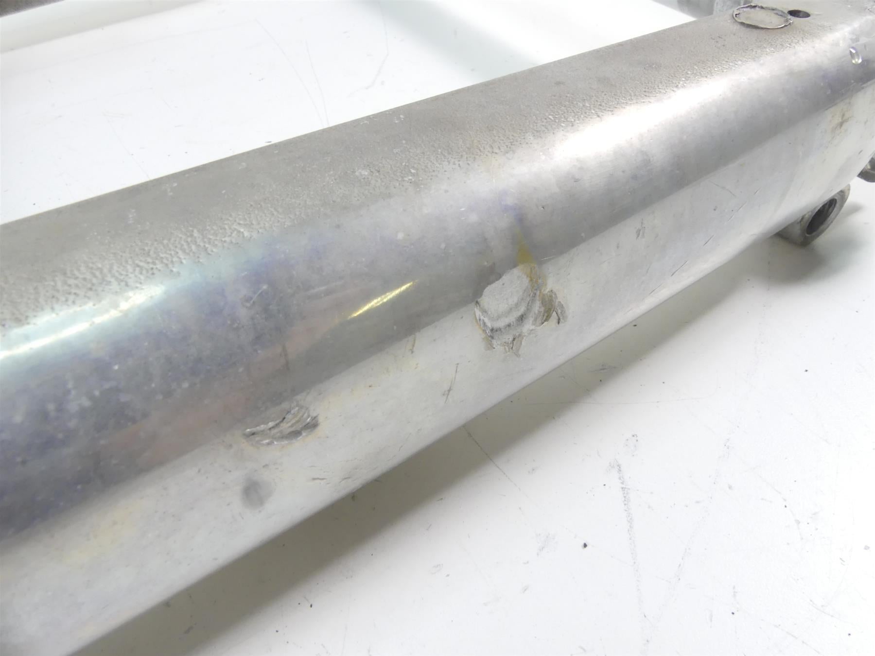 2006 Harley VRSCD Night V Rod Rear Swingarm Swing Arm & Axle Set 48372-05A {{ shop.shopifyCountryName }} - Mototech271