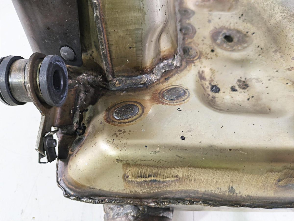2020 Triumph Daytona 765 Moto2 Exhaust Chamber Center Silencer T2206765 {{ shop.shopifyCountryName }} - Mototech271
