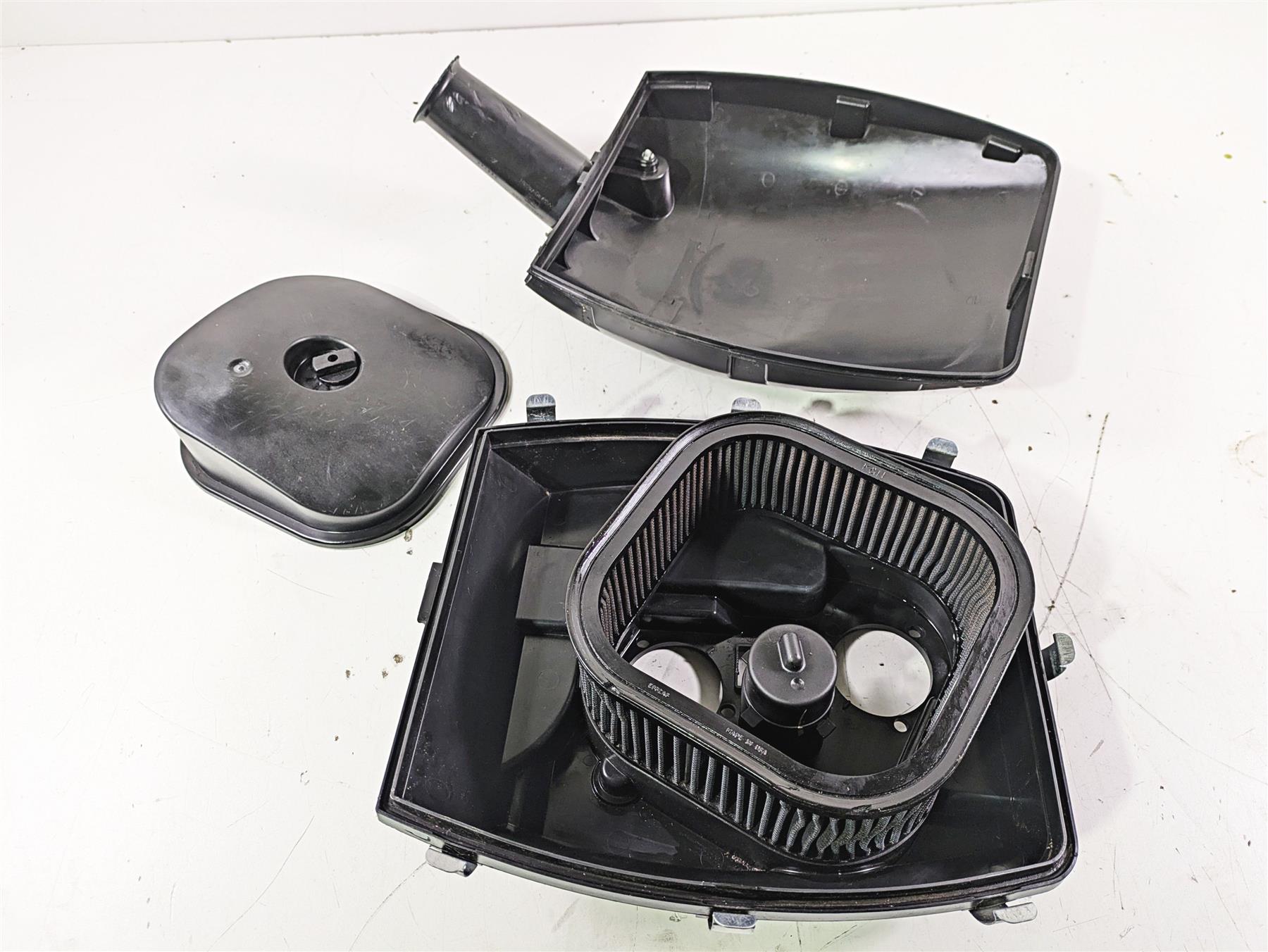 2012 Harley VRSCF Muscle V Rod Air Box Cleaner Breather Filter 29434-03B {{ shop.shopifyCountryName }} - Mototech271