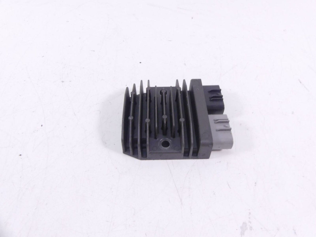 2015 Ducati Diavel Dark Rectifier Voltage Regulator 54040301B {{ shop.shopifyCountryName }} - Mototech271