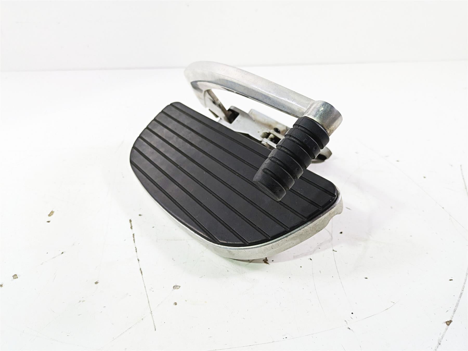 2004 Victory Kingpin Right Side Floor Board + Brake Pedal Set 1014775 5134178 {{ shop.shopifyCountryName }} - Mototech271