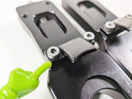 2018 Aprilia RSV4 RR Bonamici Racing Chain Adjusters Black CODE CHAD04_BK {{ shop.shopifyCountryName }} - Mototech271