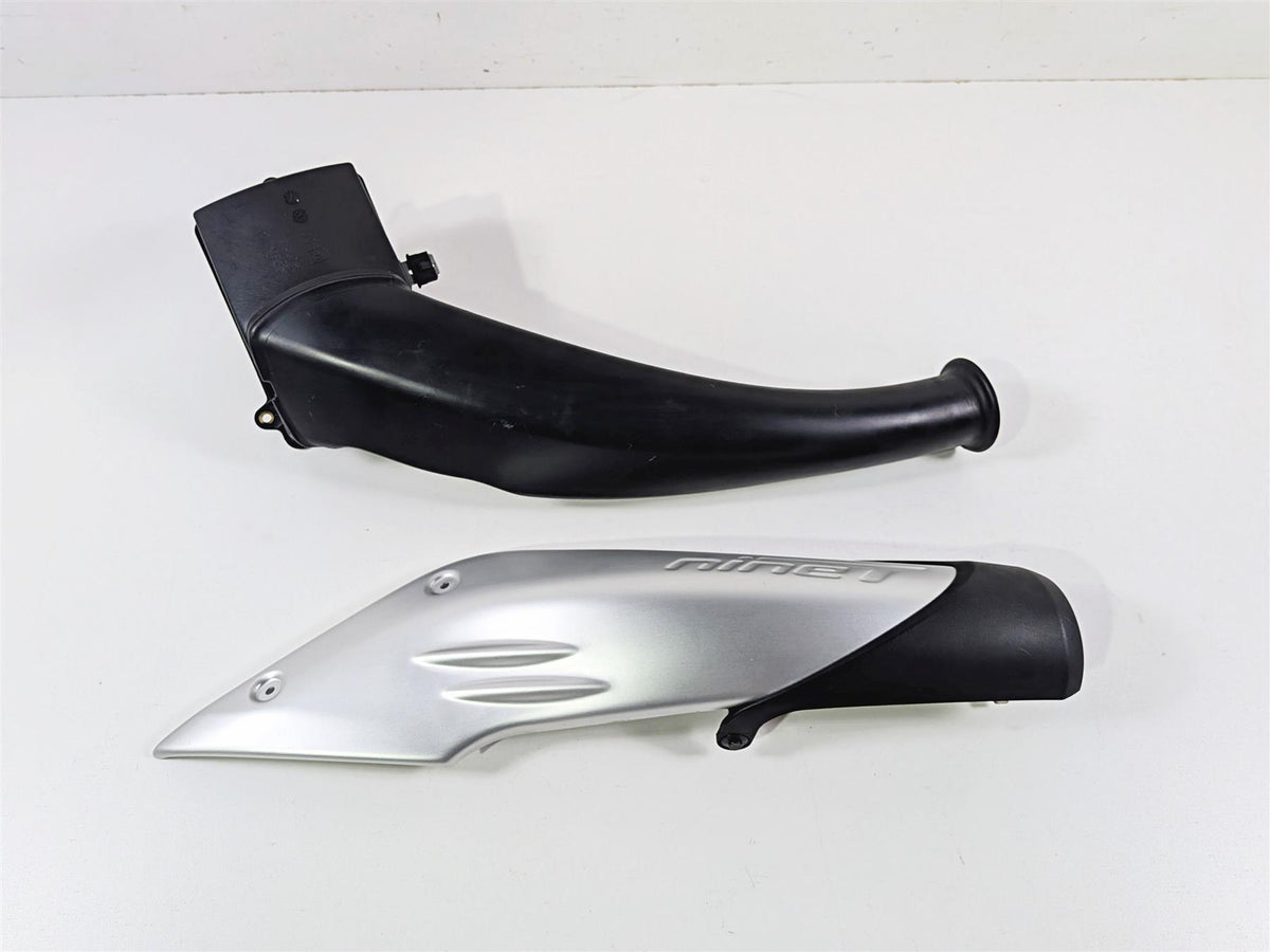 2023 BMW R nineT Scrambler K23 Air Inlet Snorkel Cover & Tube 46638546494 {{ shop.shopifyCountryName }} - Mototech271