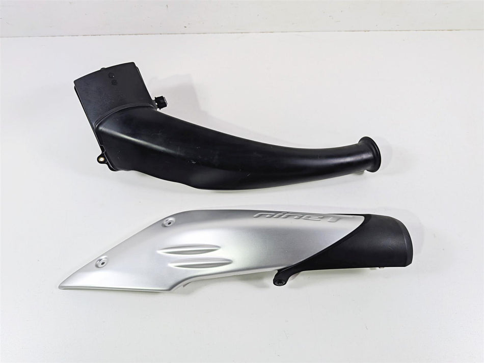2023 BMW R nineT Scrambler K23 Air Inlet Snorkel Cover & Tube 46638546494 {{ shop.shopifyCountryName }} - Mototech271