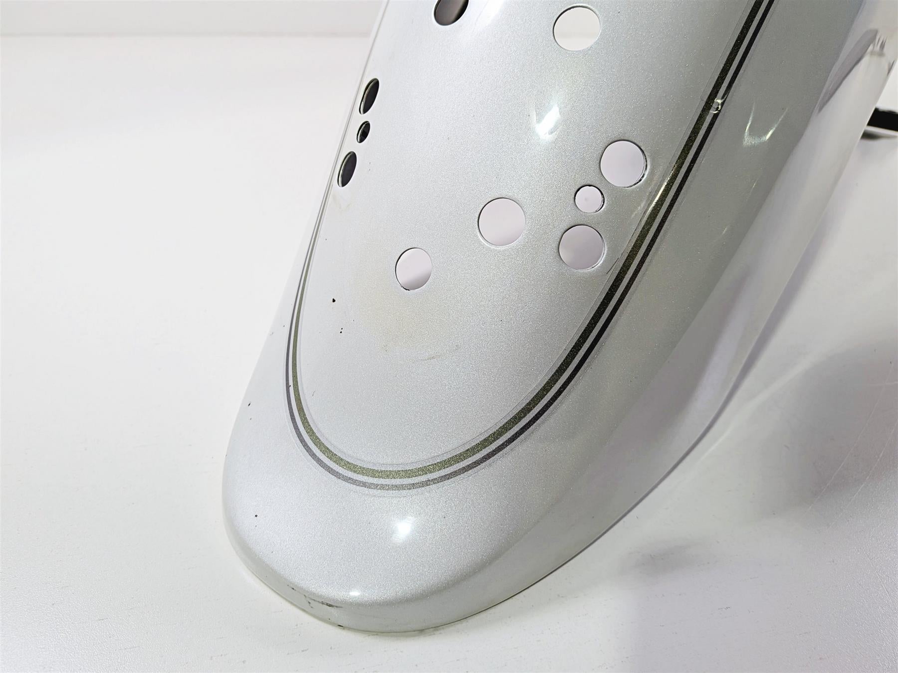 2006 Yamaha XVZ1300 Royal Star Rear Fender White 5EJ-Y2161-70-P0 {{ shop.shopifyCountryName }} - Mototech271