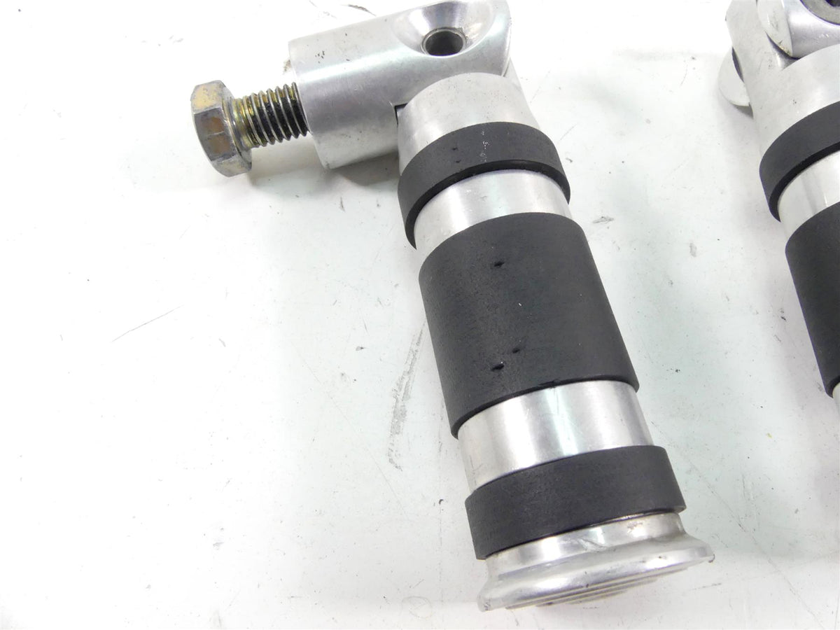 2017 Harley Softail FXSB Breakout Rear Aluminum Passenger Footpeg Set 50943-05A {{ shop.shopifyCountryName }} - Mototech271