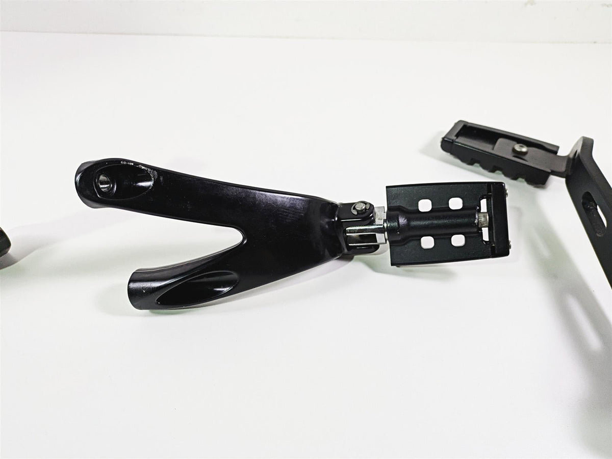 2019 Harley Softail FXDR 114 Footpeg Shifter Brake Pedal Set 33600134 50500746 {{ shop.shopifyCountryName }} - Mototech271