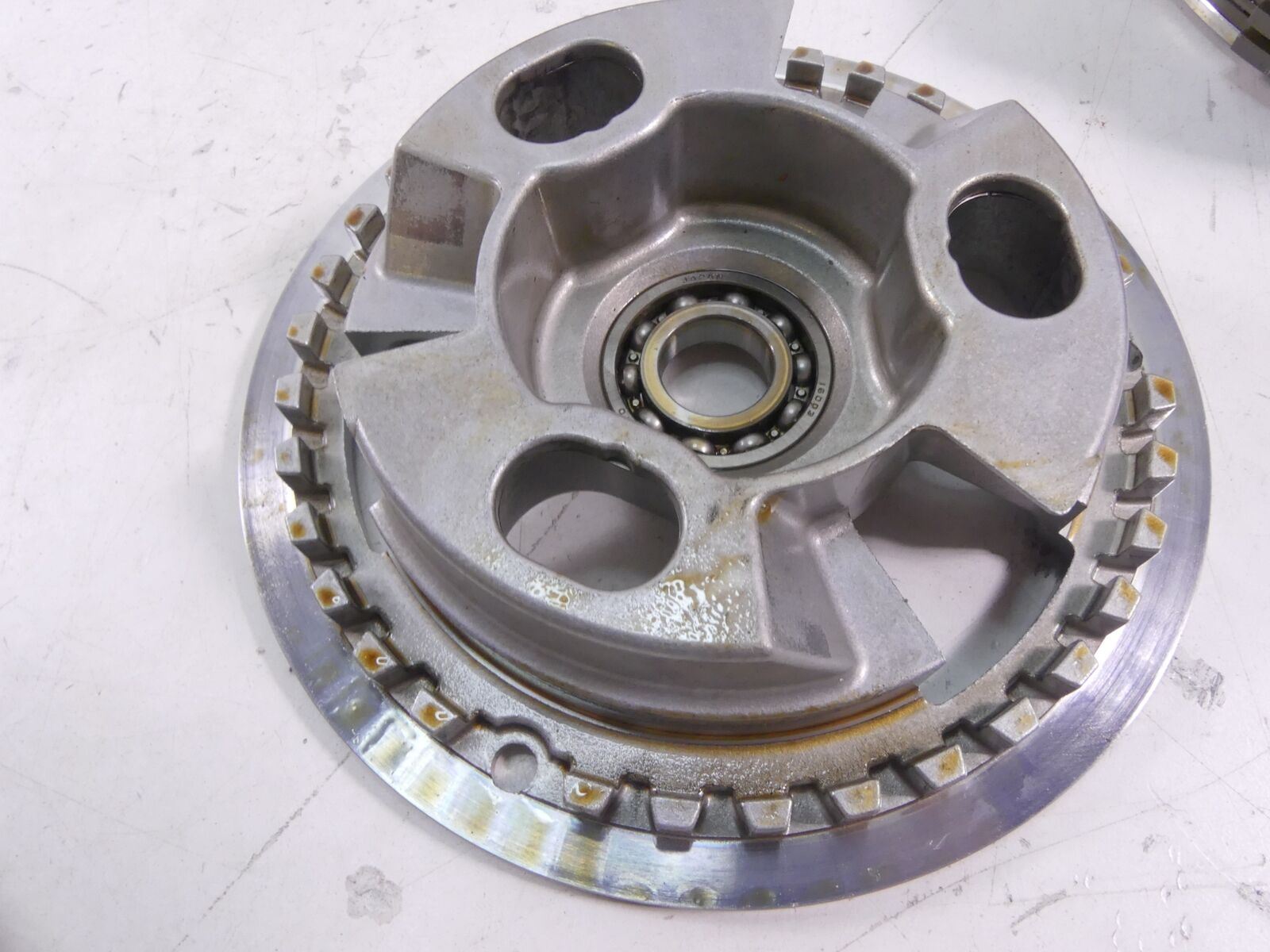 2018 BMW K1600 Bagger Clutch Pressure Plate Friction Disc Housing Set 2121772274 {{ shop.shopifyCountryName }} - Mototech271