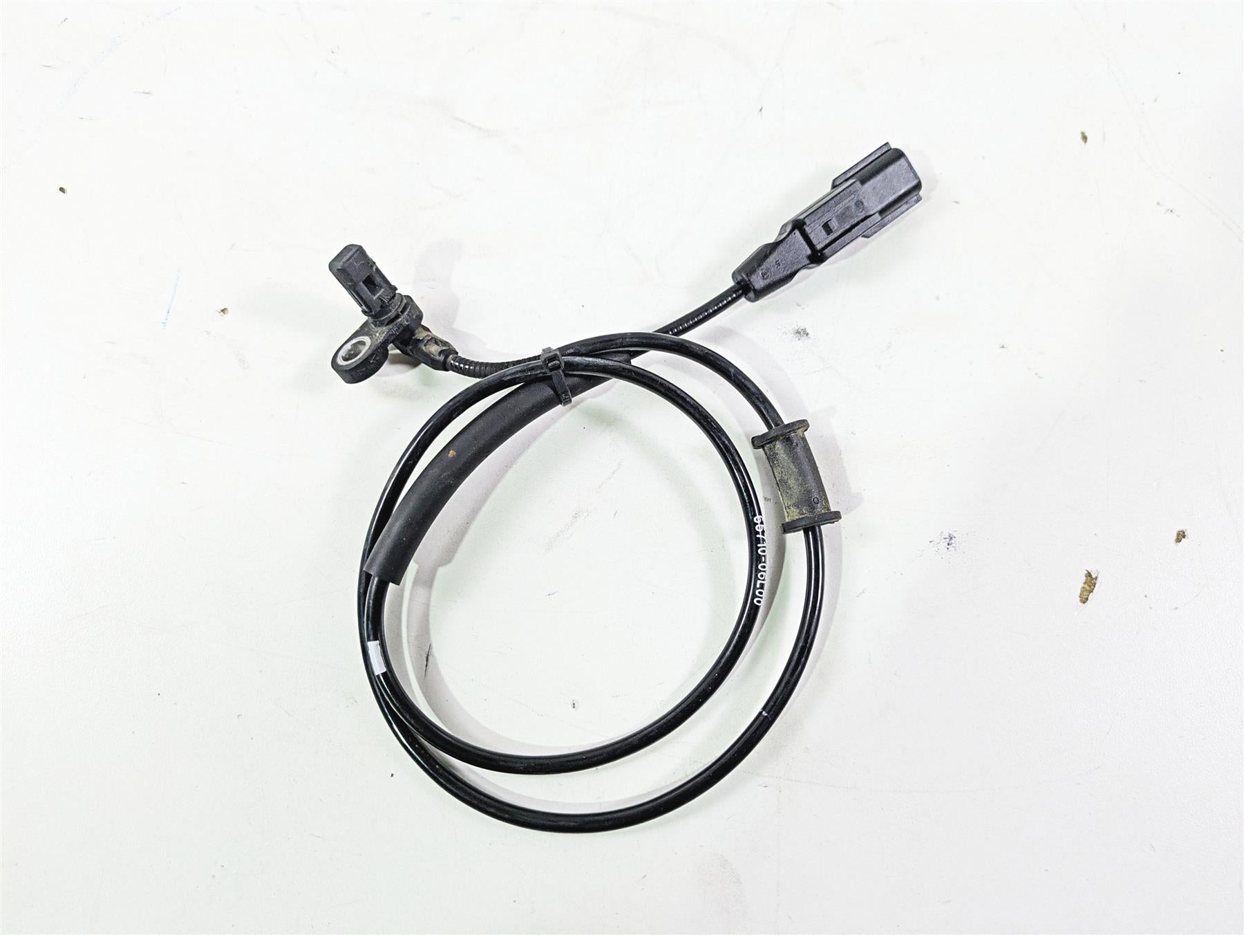 2020 Suzuki V-Strom 1050 XT Rear Abs Brake Wheel Speed Sensor 65710-06L00 {{ shop.shopifyCountryName }} - Mototech271